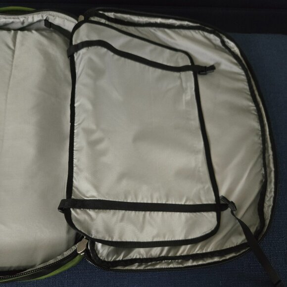 Used Green Patagonia Carry-on/Weekender bag MCL - Picture 12 of 16